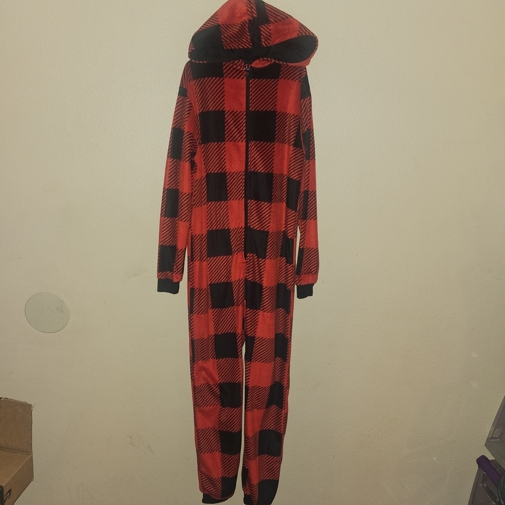 Cat & Jack Red and Black Plaid Sleepwear